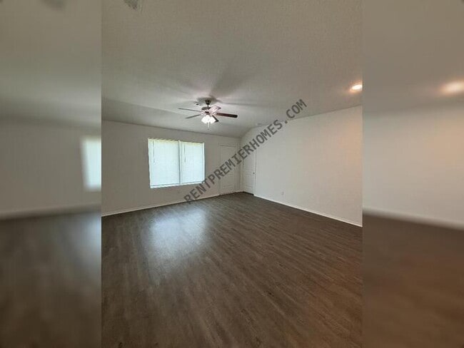 Building Photo - 70 Kinley Brk Ln