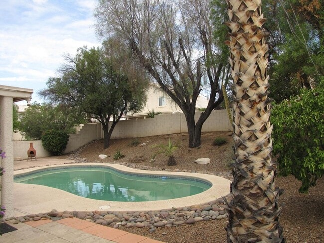Building Photo - SHOWING SATURDAY 05/02/26 11:00 AM MUST TEXT AGENT!