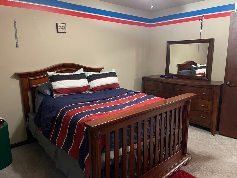 Building Photo - 113 Alton Dr