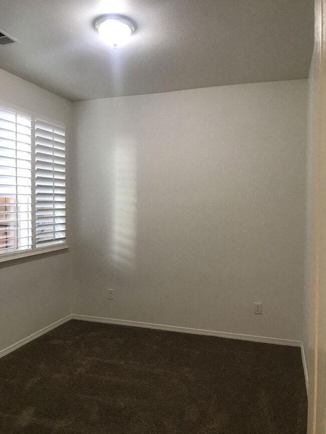 Building Photo - 1790 Glen Oban Ln