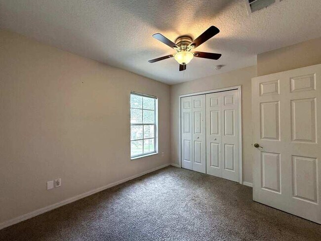 Building Photo - 16221 Bridgewalk Dr