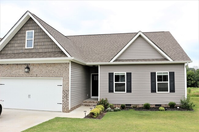 Building Photo - 3426 Fleeman Place Dr NE