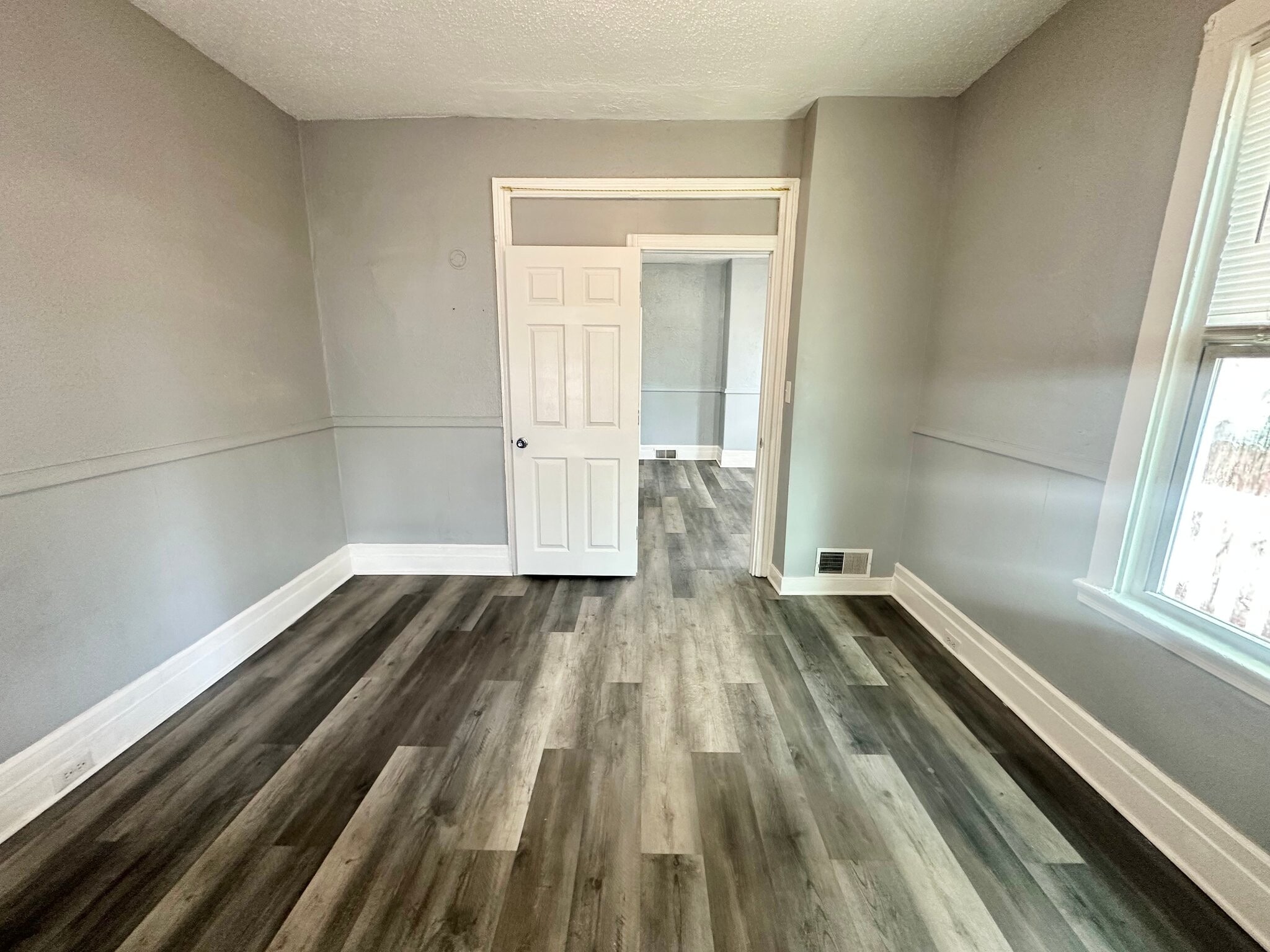 Building Photo - 223 S 3rd St