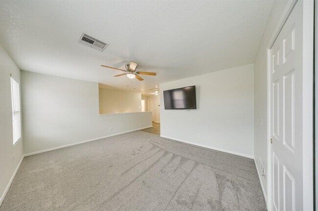 Building Photo - 1122 Reedpoint Dr