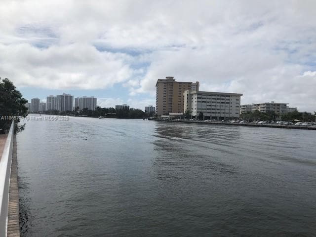 Building Photo - 1849 S Ocean Dr