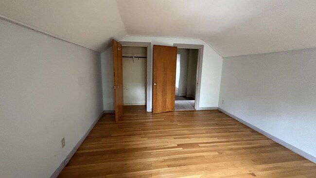 Building Photo - Spacious 4BR Single-Family Home with Fire Pit, Chicken Coop & 2-Car Garage!