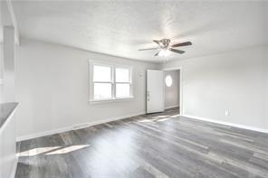 Building Photo - 2329 McKees Rocks Rd