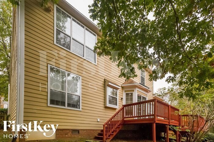 Building Photo - 6425 Skyline Dr