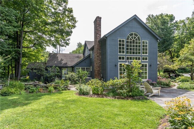 Building Photo - 21 Jericho Rd N