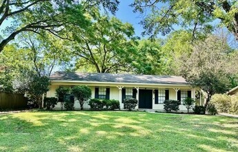 Building Photo - 5855 Appletree Dr
