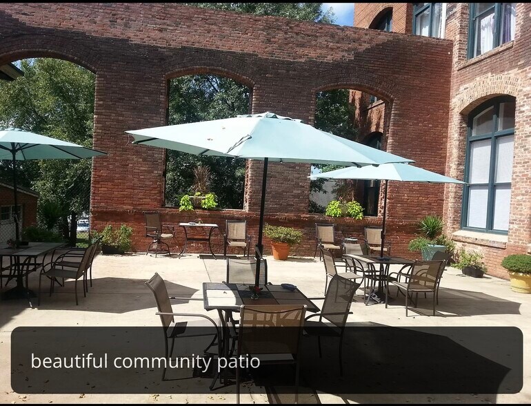 Patio in summer months - 201 S Hoskins Rd