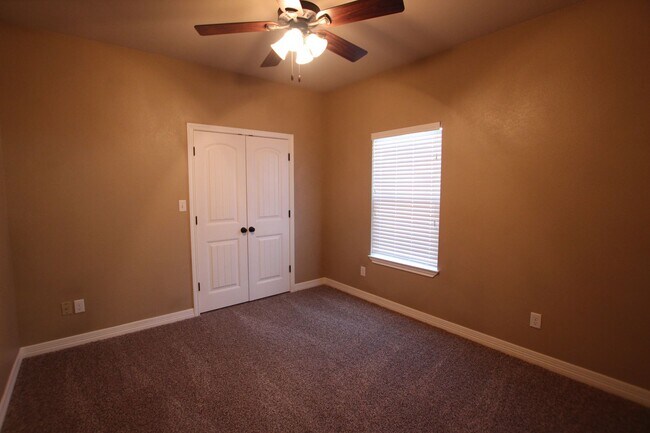 Building Photo - Gorgeous 3 Bed 2 Bath Home in Bullard! Coming Soon!