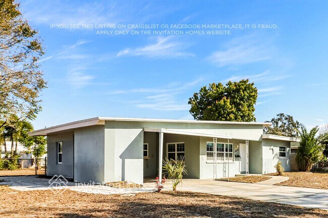 Building Photo - 4059 28th Ave N