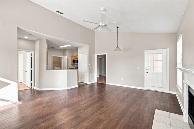 Building Photo - 10467 Villa View Cir