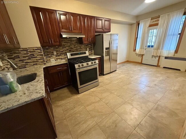 Building Photo - 51-12 Van Horn St