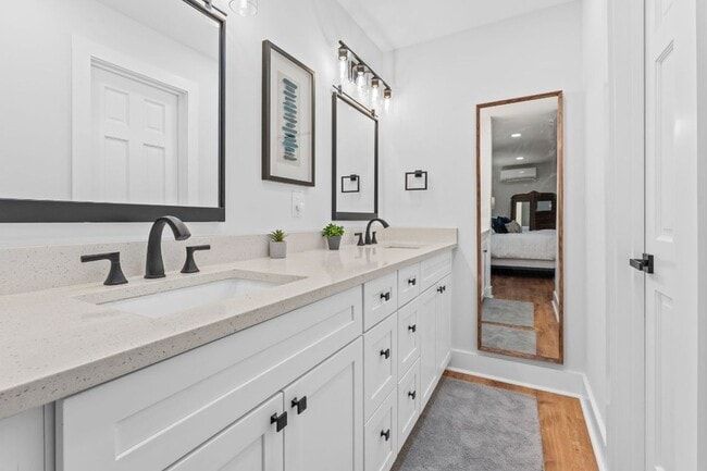 Building Photo - 50 Dogwood Knob