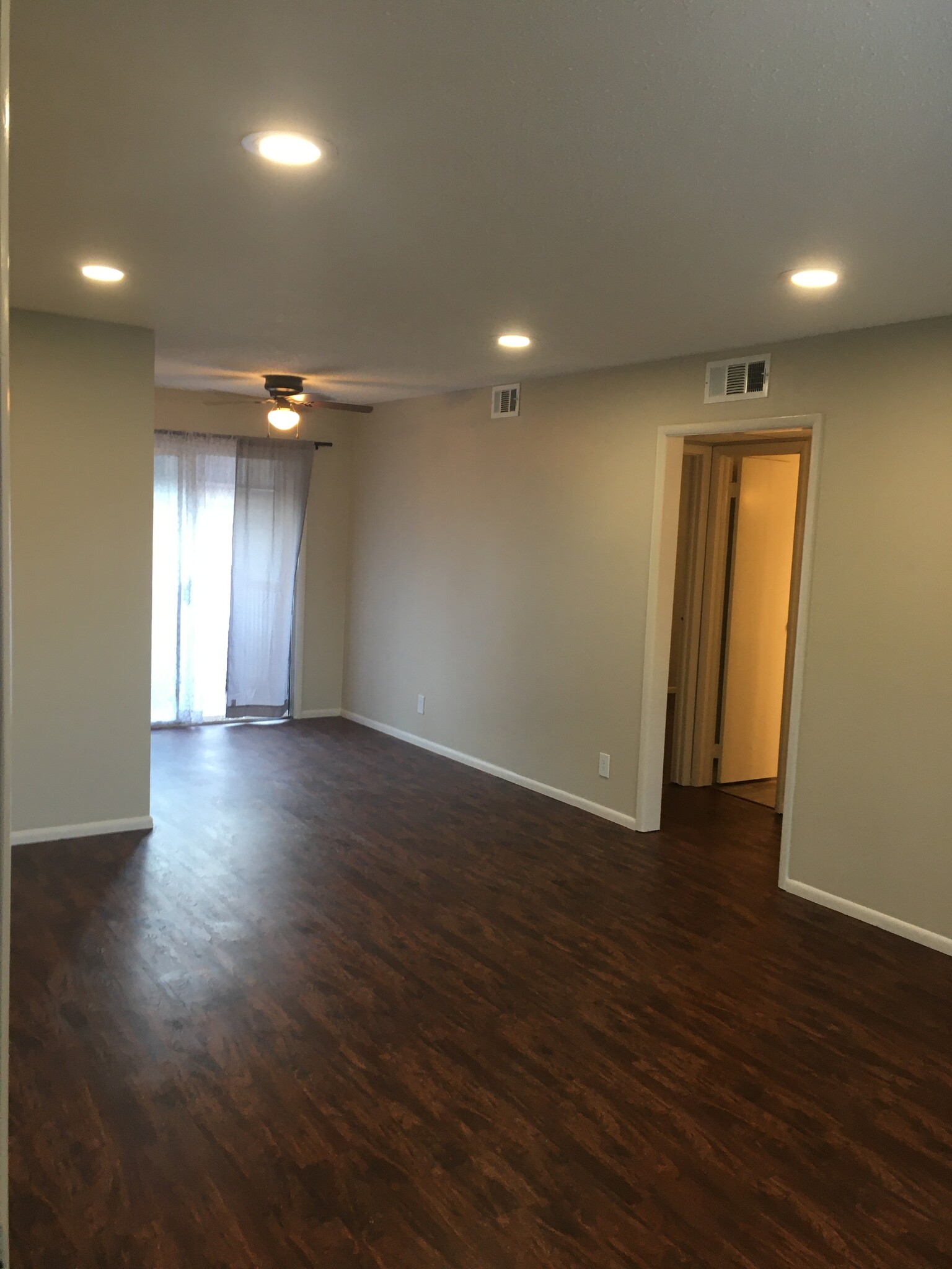 Dining Room - 4715 SE Adams Blvd