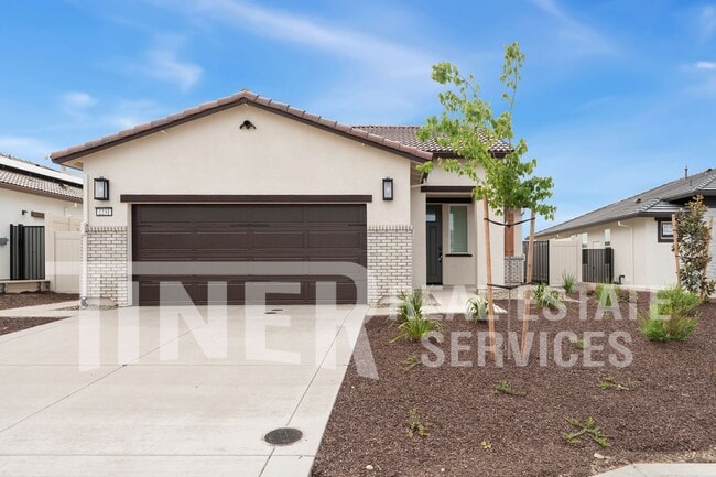 Building Photo - 2231 Oswego St