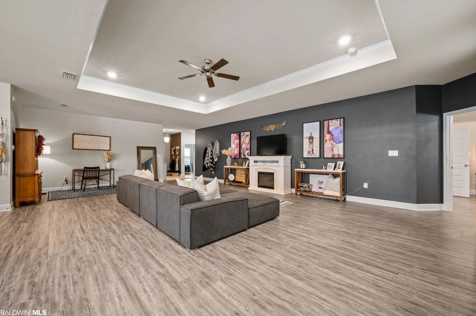 Building Photo - 24712 Smarty Jones Cir