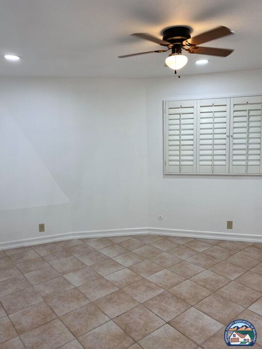 Building Photo - 1403 Orchard Rd