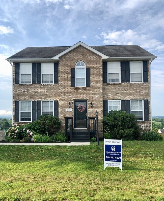 1117 New Village Drive | 3-Bedroom House |... - 1117 New Village Dr NW ...