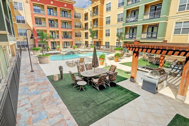 Building Photo - 1711 Old Spanish Trl