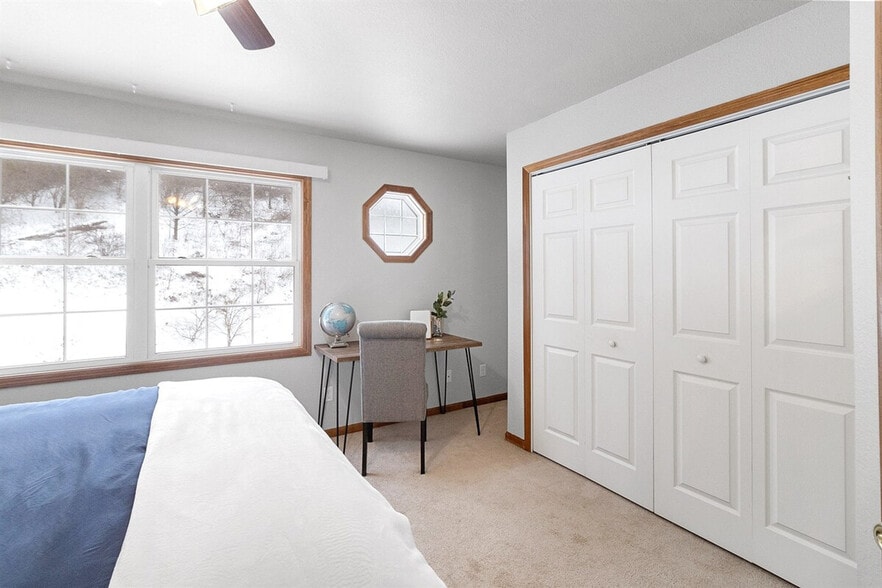 Building Photo - 11 Hannah Ln