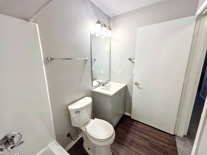 Building Photo - 8432 Fall Meadow Ln