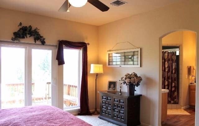 Building Photo - Showings Beginning Next week!!! Gorgeous Semi Custom Apple Valley Home!!