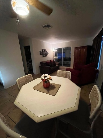 Building Photo - 3065 Lake June Blvd