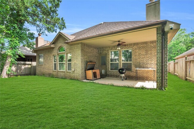 Building Photo - 2450 Garden Shadow Dr