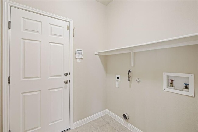 Building Photo - 3789 Fossilwood Way