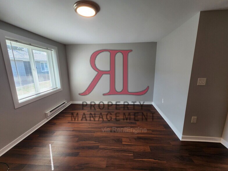 Building Photo - 75 W Moler St