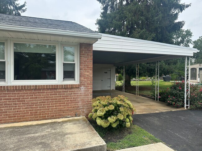 Building Photo - 17314 Cloverleaf Rd