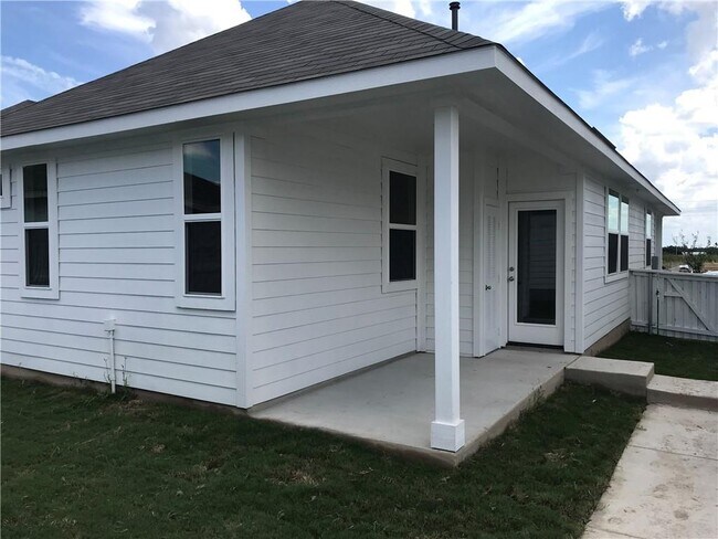 Building Photo - 1353 Goforth Rd