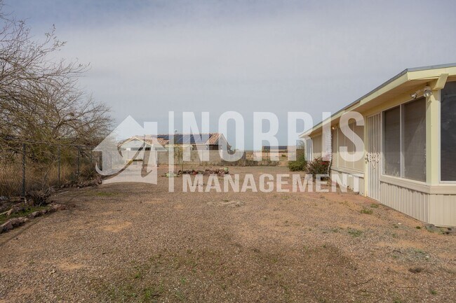 Building Photo - NO HOA, Brick Home and Located in Arizona ...