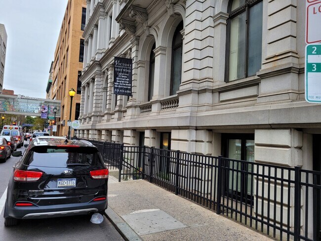 Building Photo - 1001 Chestnut St