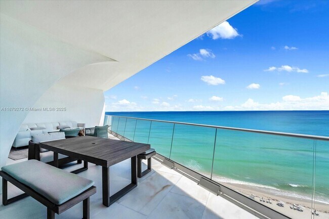 Building Photo - 16901 Collins Ave