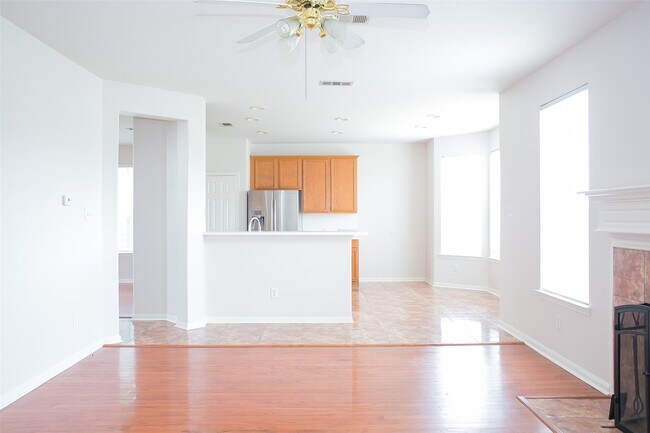 Building Photo - 14603 Bladenboro Dr