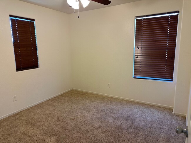 Building Photo - Charming Home in Maricopa *Available Today*