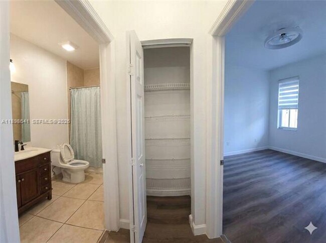 Building Photo - 7406 NW 108th Path