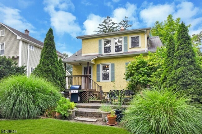 Building Photo - 509 Farview St