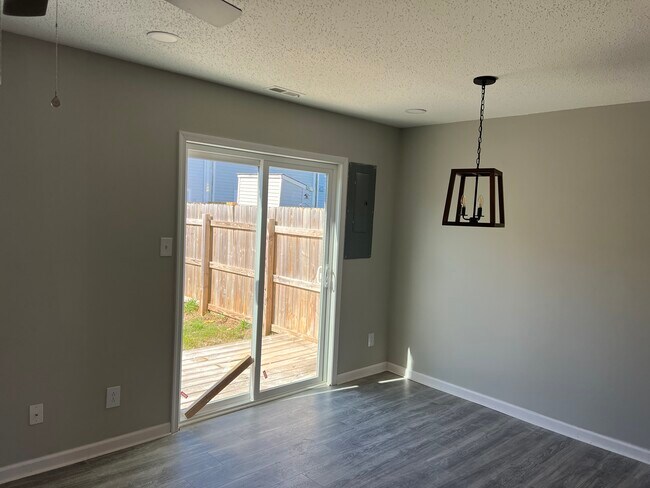 Building Photo - 1109 Netherland Ct