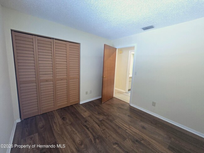 Building Photo - 13436 White Plains St