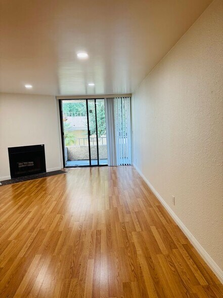 Building Photo - 4141 Via Marisol