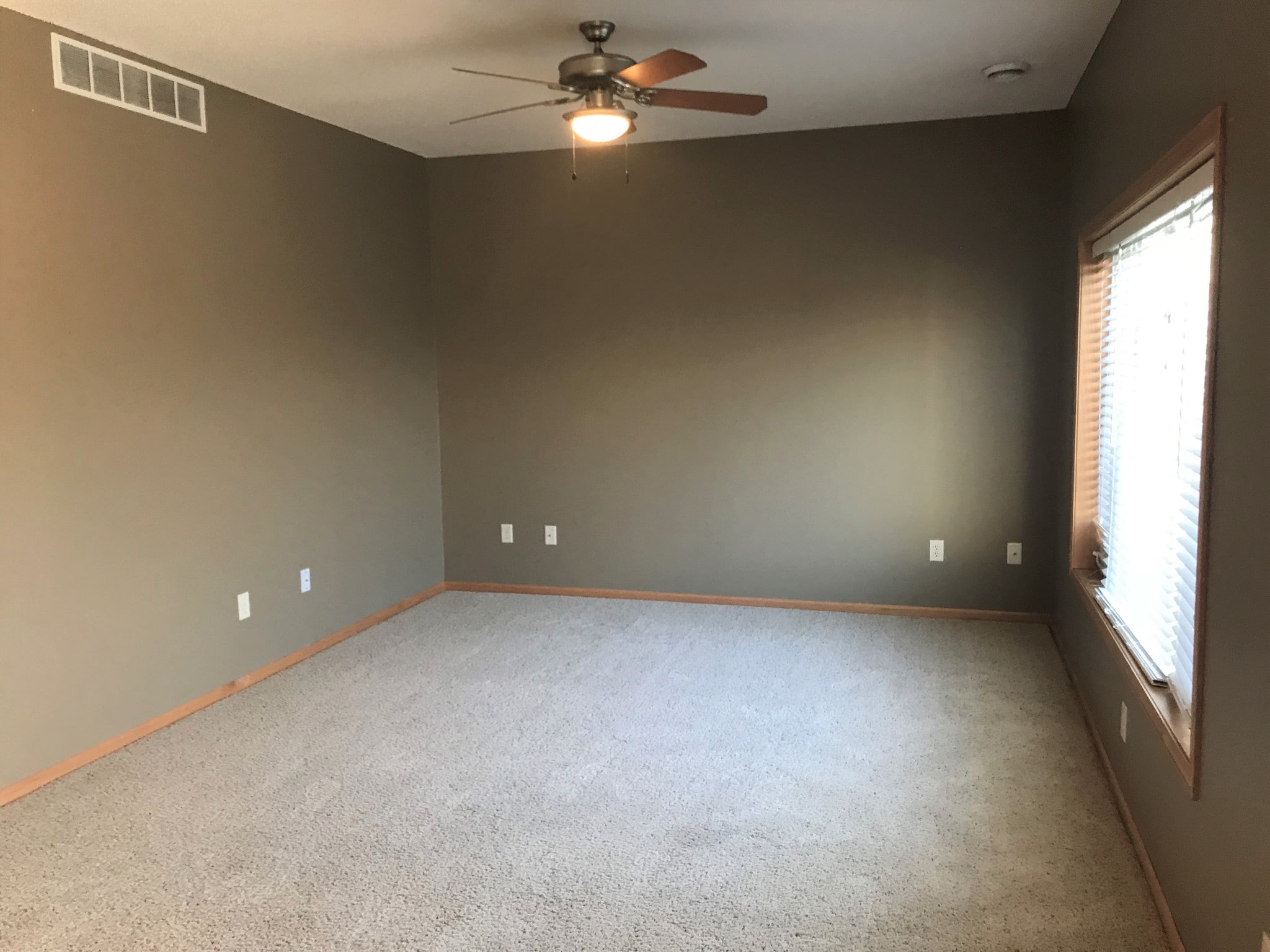 Building Photo - 2138 Willow Trl