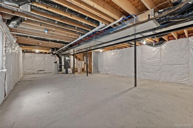 Building Photo - 16276 Kirkshire Ave