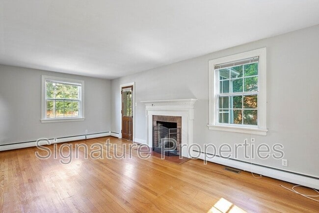 Building Photo - 6731 Forest Hill Ave