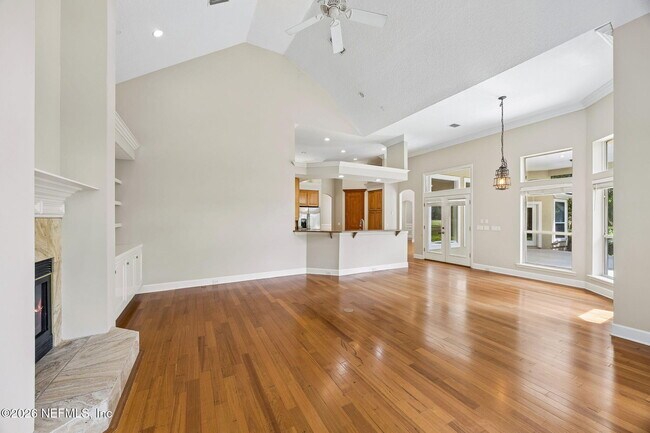 Building Photo - 213 Green Heron Way