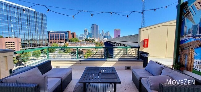 Building Photo - 115 E Park Ave